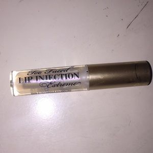 Too Faced Lip Injection Extreme